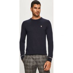 Guess Jeans - Sweter. Czarne swetry męskie Guess Jeans, s, z aplikacjami, z wiskozy, z okrągłym kołnierzem, bez kaptura. Za 329,90 zł.