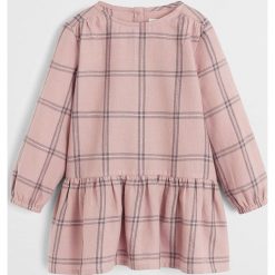 Mango Kids - Sukienka dziecięca Ona 80-104 cm. Różowe sukienki dziewczęce Mango Kids, bez wzorów, z bawełny, casualowe, z długim rękawem, długie, maxi, proste. Za 79,90 zł.