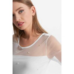 Koszulka z perłami. Brązowe t-shirty damskie Orsay, s, z poliesteru, eleganckie, z okrągłym kołnierzem, z długim rękawem. Za 69,99 zł.