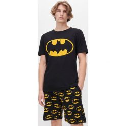 Piżama z szortami Batman -. Piżamy męskie Reserved, s, z motywem z bajki, bez rękawów. Za 79,99 zł.