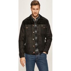 Wrangler - Kurtka jeansowa. Czarne płaszcze męskie Wrangler, s, bez wzorów, z bawełny, krótkie, bez kaptura. W wyprzedaży za 309,90 zł.