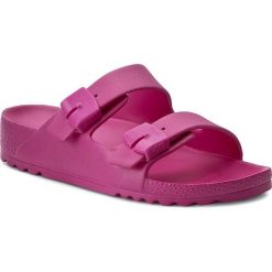 Klapki SCHOLL - Bahia F26924 1026 350 Fuchsia. Różowe klapki damskie Scholl, bez wzorów, z tworzywa sztucznego, bez obcasa. Za 125,00 zł.