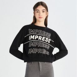 Bluza Impress - Czarny. Czarne bluzy damskie marki Sinsay, s. Za 29,99 zł.