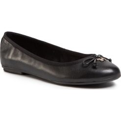 Baleriny TOMMY HILFIGER - Feminine Leather Knot Ballerina FW0FW04869 Black BDS. Czarne baleriny damskie TOMMY HILFIGER, na co dzień, bez wzorów, ze skóry, klasyczne, bez obcasa, na płaskiej podeszwie, bez zapięcia. Za 449,00 zł.