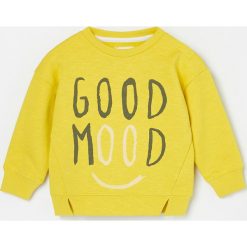 Bluza z miękkiej dzianiny - Żółty. Żółte bluzy męskie Reserved, m, bez wzorów, z dzianiny, bez kołnierzyka, bez rękawów, bez kaptura. Za 44,99 zł.