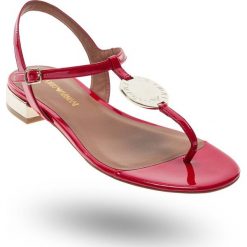 SANDAŁY Emporio Armani. Czerwone sandały damskie w paski, z materiału, na wysokim obcasie, z paskami. Za 390,00 zł.