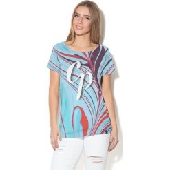 Colour Pleasure Koszulka damska CP-034 284 niebiesko-czerwono-różowa r. XXXL-XXXXL. Czerwone bluzki damskie marki Colour pleasure. Za 70,35 zł.