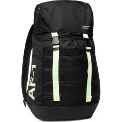 Plecak NIKE - BA5731 013 Czarny. Czarne plecaki męskie Nike, bez wzorów, z materiału. W wyprzedaży za 199,00 zł.