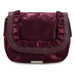 Tamaris Torebka Damska Burgund Marie. Czerwone torebki klasyczne damskie Tamaris, bez wzorów, eleganckie, bez dodatków. W wyprzedaży za 148,00 zł.
