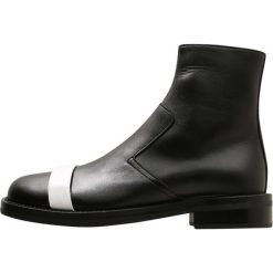 Buty zimowe męskie: Neil Barrett SHORT BIKER Botki black/white