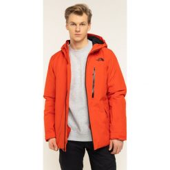 Kurtka narciarska The North Face Descendit NF0A3LZL15Q. Czerwone kurtki sportowe męskie The North Face, xxl, bez wzorów, z poliesteru, bez kaptura, narciarskie. W wyprzedaży za 729,00 zł.