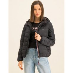 Kurtka puchowa Tommy Jeans Quilted Tape Detail DW0DW07578. Czarne kurtki damskie Tommy Jeans, l, bez wzorów, z jeansu, bez kaptura. W wyprzedaży za 599,00 zł.