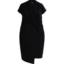 Sukienki: Vince Camuto Plus CAP SLEEVE DRAPE FRONT ASYMMETRIC HEM DRESS Sukienka z dżerseju rich black