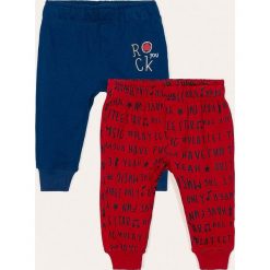 Blukids - Spodnie dziecięce 74-98 cm (2 pack). Czerwone spodnie chłopięce Blukids, bez wzorów, z bawełny, casualowe. Za 59,90 zł.