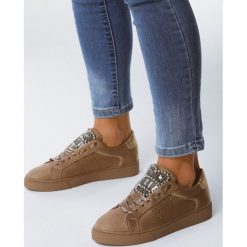 Beżowe Buty Sportowe Disruption. Brązowe buty sportowe damskie Multu, bez wzorów, sportowe. Za 39,99 zł.