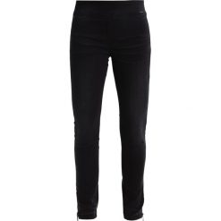 Cream BELUS KATY FIT Jeansy Slim Fit black denim. Czarne rurki damskie marki Cream, z elastanu. W wyprzedaży za 246,35 zł.