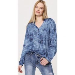 Niebieska Koszula Like Full. Niebieskie bluzki damskie Born2be, na imprezę, s, bez wzorów, bez kołnierzyka, bez rękawów. Za 39,99 zł.