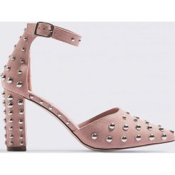 Josefin Ekström for NA-KD Czółenka w szpic zdobione ćwiekami - Pink. Różowe bez kategorii marki Josefin Ekström for NA-KD. Za 242,95 zł.