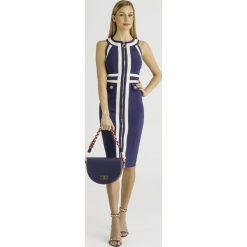 SUKIENKA Elisabetta Franchi. Niebieskie sukienki damskie Elisabetta Franchi, na imprezę, s, bez wzorów, z okrągłym kołnierzem, bez rękawów, midi. Za 1999,00 zł.