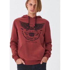 Bluza z nadrukiem - Bordowy. Czerwone bluzy męskie House, s, z nadrukiem, bez kołnierzyka, bez rękawów, bez kaptura. W wyprzedaży za 69,99 zł.