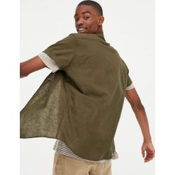 Lniana koszula z krótkim rękawem. Brązowe koszule męskie Pull&Bear, m, bez wzorów, bez kołnierzyka, z krótkim rękawem. Za 62,90 zł.