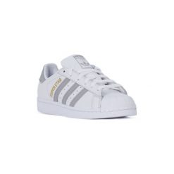Trampki adidas SUPERSTAR W. Białe trampki damskie adidas superstar marki Adidas. Za 459,07 zł.