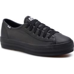 Tenisówki KEDS - Triple Kick Lthr KWH57311 Blk/Blk. Czarne półbuty damskie Keds, na co dzień, bez wzorów, ze skóry, bez obcasa, na płaskiej podeszwie, bez zapięcia. W wyprzedaży za 169,00 zł.
