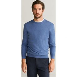 Mango Man - Sweter Ten. Niebieskie swetry męskie Mango Man, s, bez wzorów, z bawełny, z okrągłym kołnierzem, bez kaptura. Za 139,90 zł.