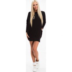 Czarna sukienka dekolt woda 3656. Czarne sukienki damskie marki Fasardi, s, bez wzorów, bez kołnierzyka, bez rękawów. Za 59,00 zł.