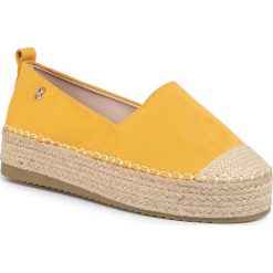 Espadryle REFRESH - 72218 Amarillo. Żółte espadryle damskie Refresh, bez wzorów, ze skóry ekologicznej, bez obcasa, na płaskiej podeszwie. Za 169,00 zł.