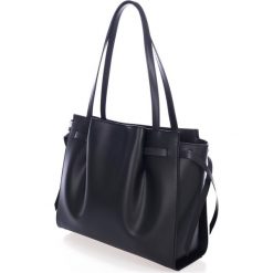 Torebki klasyczne damskie: Skórzana torebka w kolorze czarnym – 42 x 30 x 13 cm