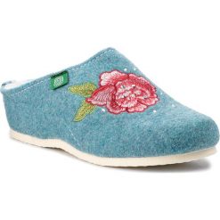 Kapcie DR. BRINKMANN - 330161 Hellblau 5. Niebieskie klapki damskie Dr. Brinkmann, bez wzorów, z tworzywa sztucznego, bez obcasa. Za 139,00 zł.