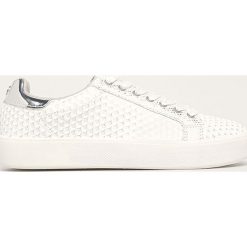 Tamaris - Buty. Białe buty sportowe damskie Tamaris, bez wzorów, ze skóry ekologicznej, sportowe. Za 169,90 zł.