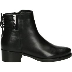 Botki - PEARL1801 BLA. Czarne botki damskie skórzane marki Venezia, na obcasie. Za 249,00 zł.