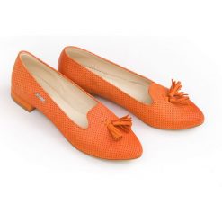 Dziurkowane balerinki w szpic - skóra naturalna - model 047 - kolor pomarańczowy. Pomarańczowe baleriny damskie Zapato, bez wzorów, ze skóry, bez obcasa. W wyprzedaży za 239,20 zł.