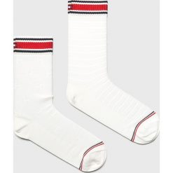 Tommy Hilfiger - Skarpetki (2 pack). Białe skarpetki damskie marki TOMMY HILFIGER, z elastanu. Za 49,90 zł.