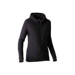 Bluza na zamek z kapturem Gym & Pilates Free Move 540 damska. Czarne bluzy rozpinane damskie marki DOMYOS, xs, z bawełny, z kapturem. W wyprzedaży za 74,99 zł.