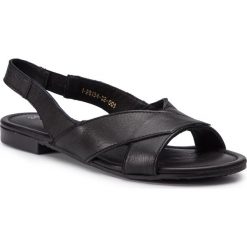Sandały TAMARIS - 1-28134-32 Black 001. Czarne klapki damskie Tamaris, bez wzorów, ze skóry, bez obcasa, na obcasie. Za 189,90 zł.