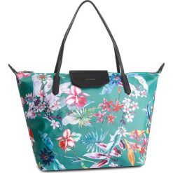 Torebka MONNARI - BAG1760-008 Zielony. Zielone torebki klasyczne damskie Monnari, bez wzorów, ze skóry ekologicznej, klasyczne, na ramię, bez dodatków. W wyprzedaży za 119,00 zł.