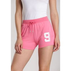 Różowe Szorty Moresine. Różowe szorty damskie Renee, s, bez wzorów. Za 49,99 zł.