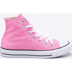 Converse - Trampki. Różowe trampki i tenisówki damskie marki Converse, z gumy, na sznurówki. W wyprzedaży za 259,90 zł.