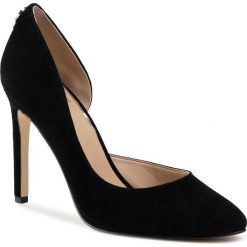 Szpilki GUESS - Tedson3 FL5TS3 SUE08 BLACK. Czarne półbuty damskie Guess, z aplikacjami, z zamszu, bez obcasa, na obcasie, bez zapięcia. Za 639,00 zł.