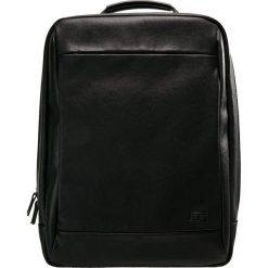 Jost DAYPACK Plecak black. Czarne plecaki męskie marki Jost, bez wzorów. Za 539,00 zł.