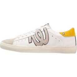 Trampki męskie: Wrangler Tenisówki i Trampki white/yellow