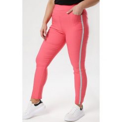 Różowe Spodnie Diolena. Różowe spodnie damskie Born2be, xl, z dresówki. W wyprzedaży za 79,99 zł.