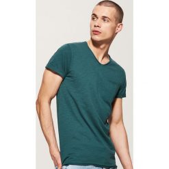 T-shirt basic z kieszonką - Khaki. Brązowe t-shirty męskie House, l. Za 35,99 zł.