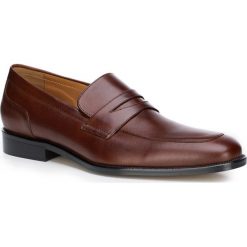 Buty męskie. Czarne mokasyny męskie Wittchen, ze skóry, eleganckie. W wyprzedaży za 359,90 zł.