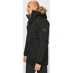 Jack & Jones - Kurtka. Czarne kurtki męskie Jack & Jones, s, bez wzorów, z poliesteru, długie, z kapturem. W wyprzedaży za 539,90 zł.