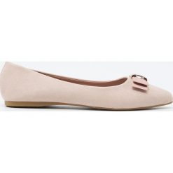 Eleganckie baleriny z kokardą - Różowy. Różowe baleriny damskie Sinsay, bez wzorów, eleganckie, bez obcasa. Za 29,99 zł.