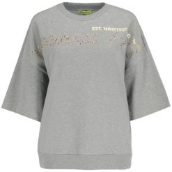Bluza Versace Jeans B6HTB777. Szare bluzy damskie Versace Jeans, xxs, bez wzorów, z bawełny, bez rękawów, bez kaptura. W wyprzedaży za 339,00 zł.